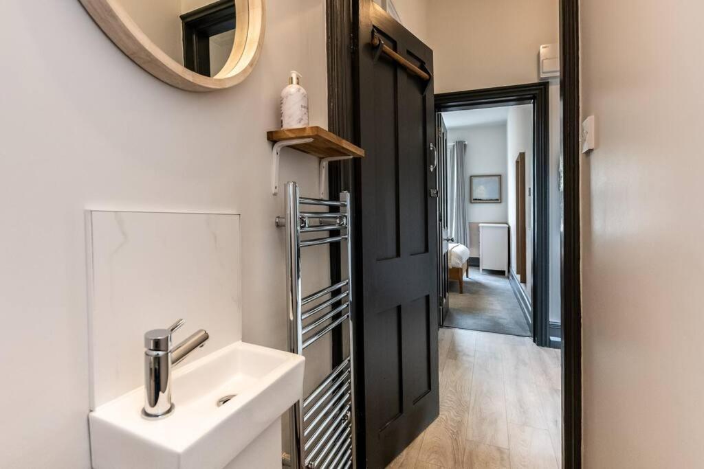 4 Castle Mews Apartment Salisbury Ngoại thất bức ảnh